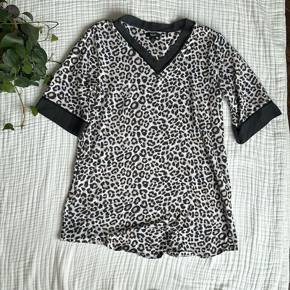 Vera Wang sleep dress with pockets